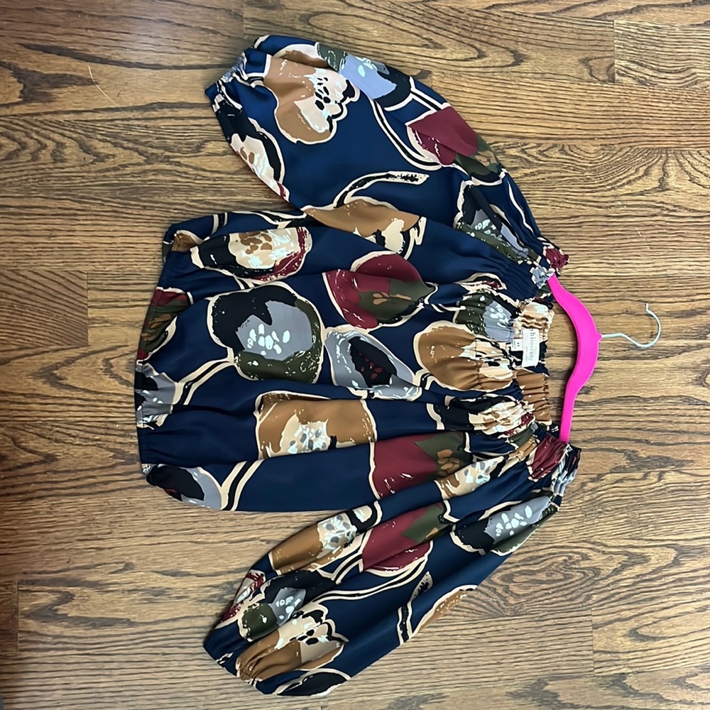 Stunning off shoulder philosophy shirt with beautiful and mature flower print